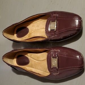 GIANI BERNINI- 💋Burgundy Womens Square toe Flats  Loafers 7 Memory foam
